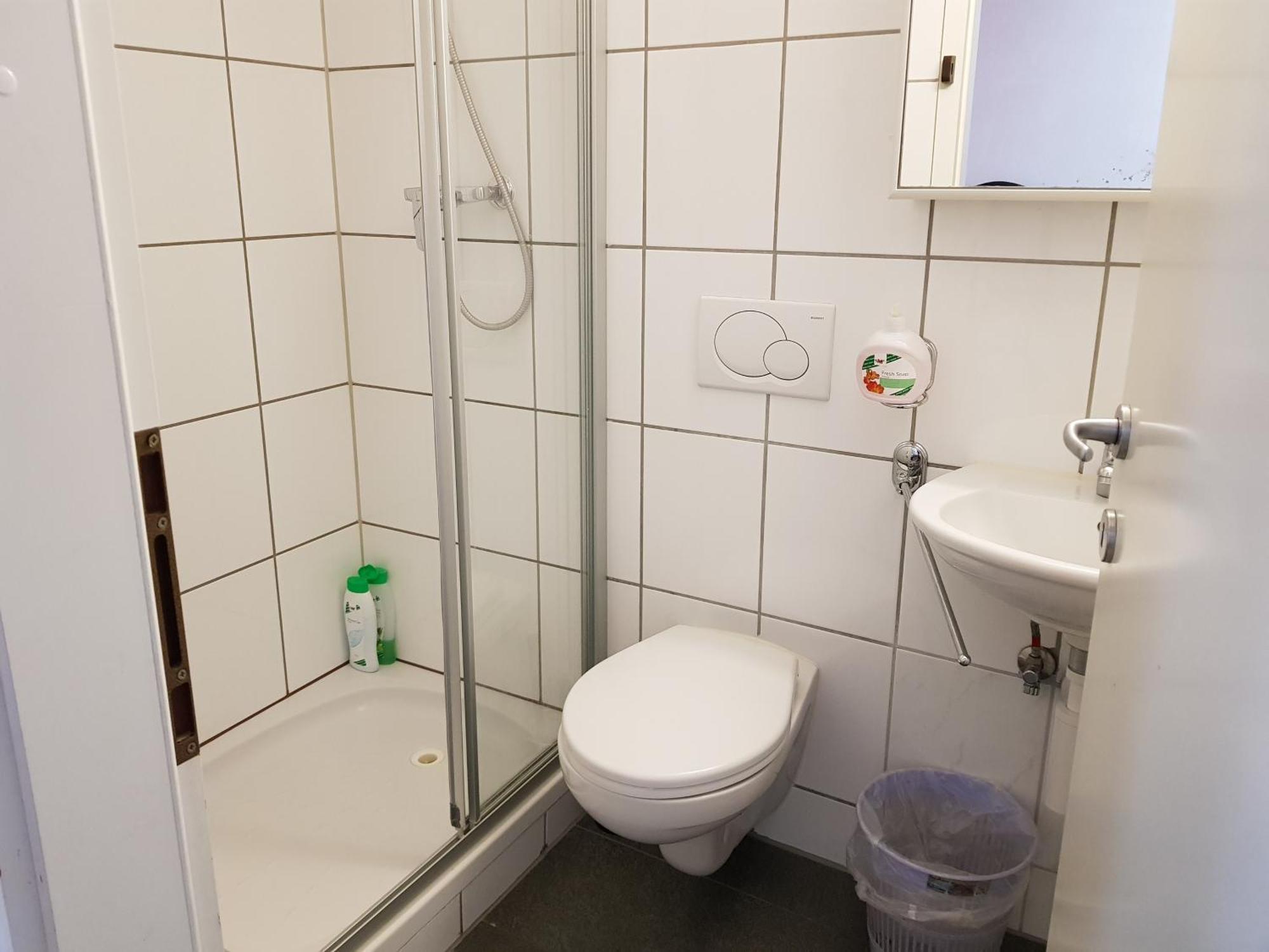 Bellpark Hostel Kriens Room photo